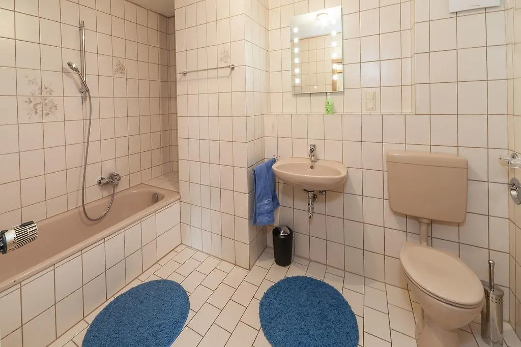 Ferienwohnung Reisloehner Альтдорф-бай-Нюрнберг Апартаменты