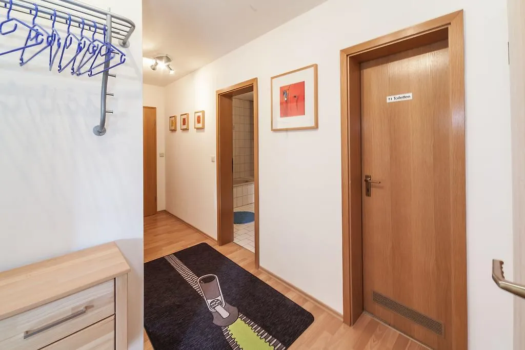 Ferienwohnung Reisloehner Альтдорф-бай-Нюрнберг Апартаменты
