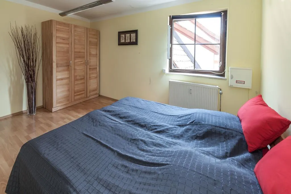 Апартаменты Ferienwohnung Reisloehner Альтдорф-бай-Нюрнберг